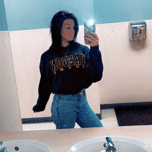 Meet your Posher, Meredith